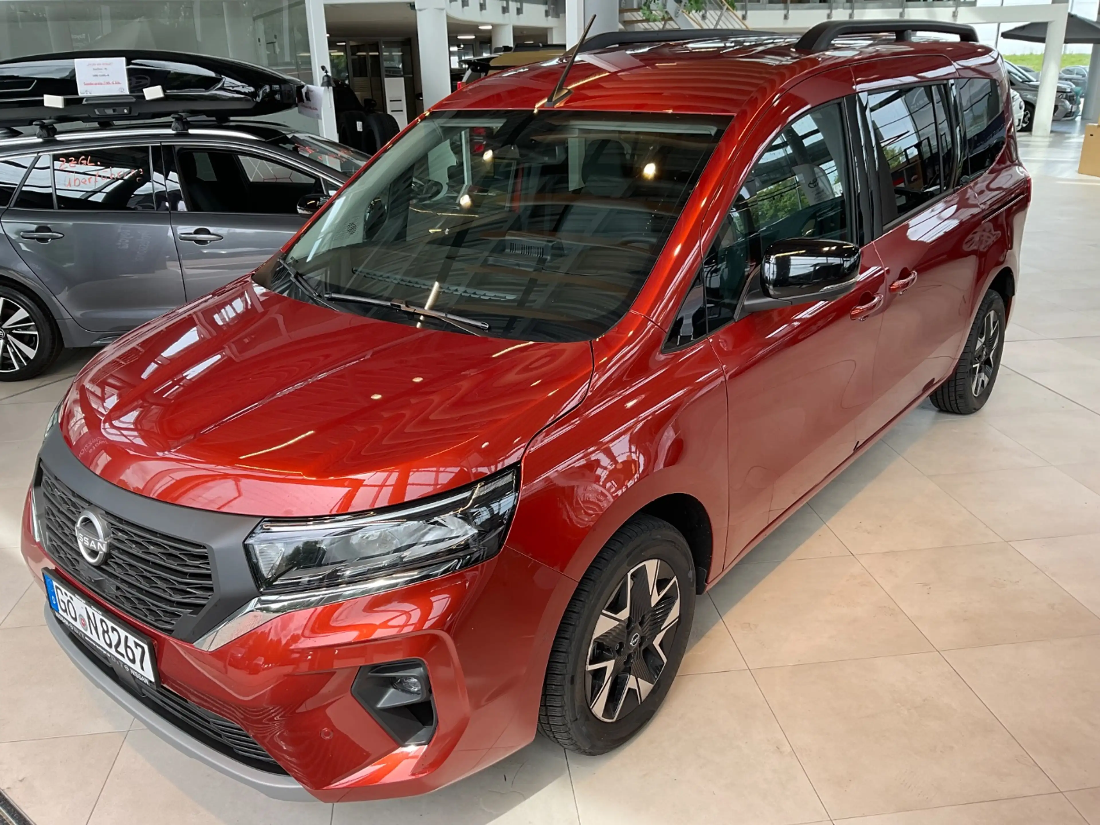 Nissan Townstar Kombi DIG-T 130 L2 Tekna Navi+SHZ+360 — photo 3