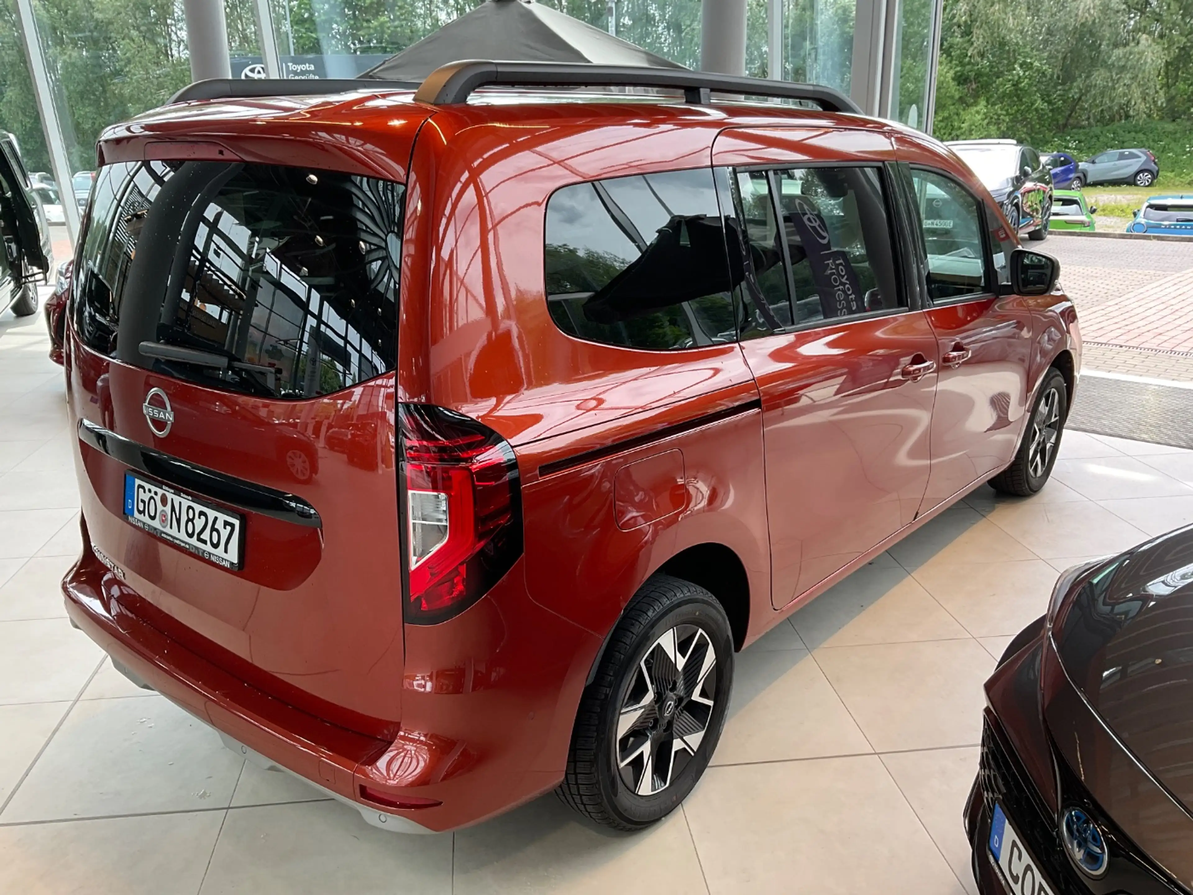 Nissan Townstar Kombi DIG-T 130 L2 Tekna Navi+SHZ+360 — photo 8
