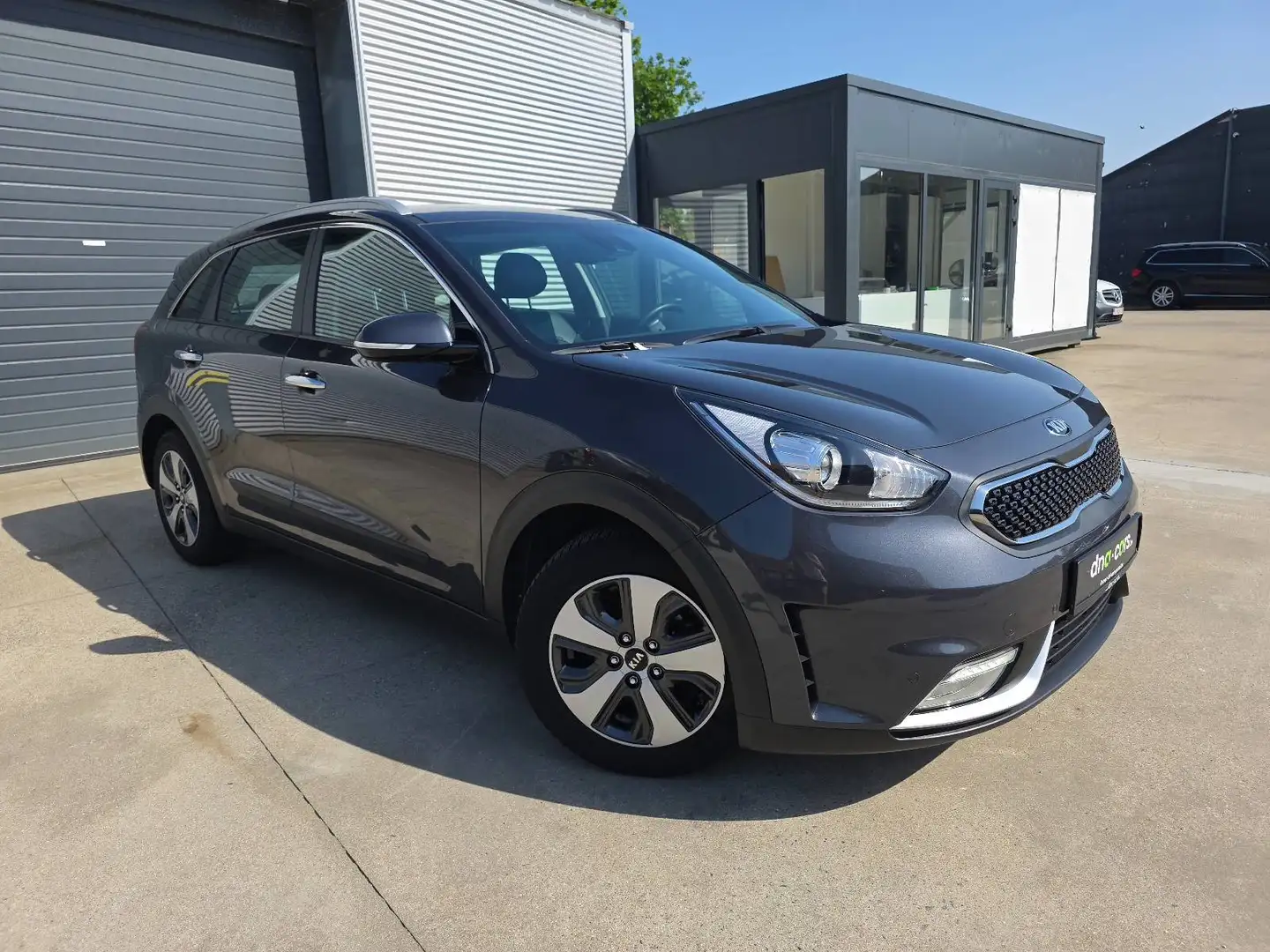 Kia Niro Niro PHEV 1.6 GDi Sense DCT / GARANTIE / ZUINIGE WAGEN Grau - 1