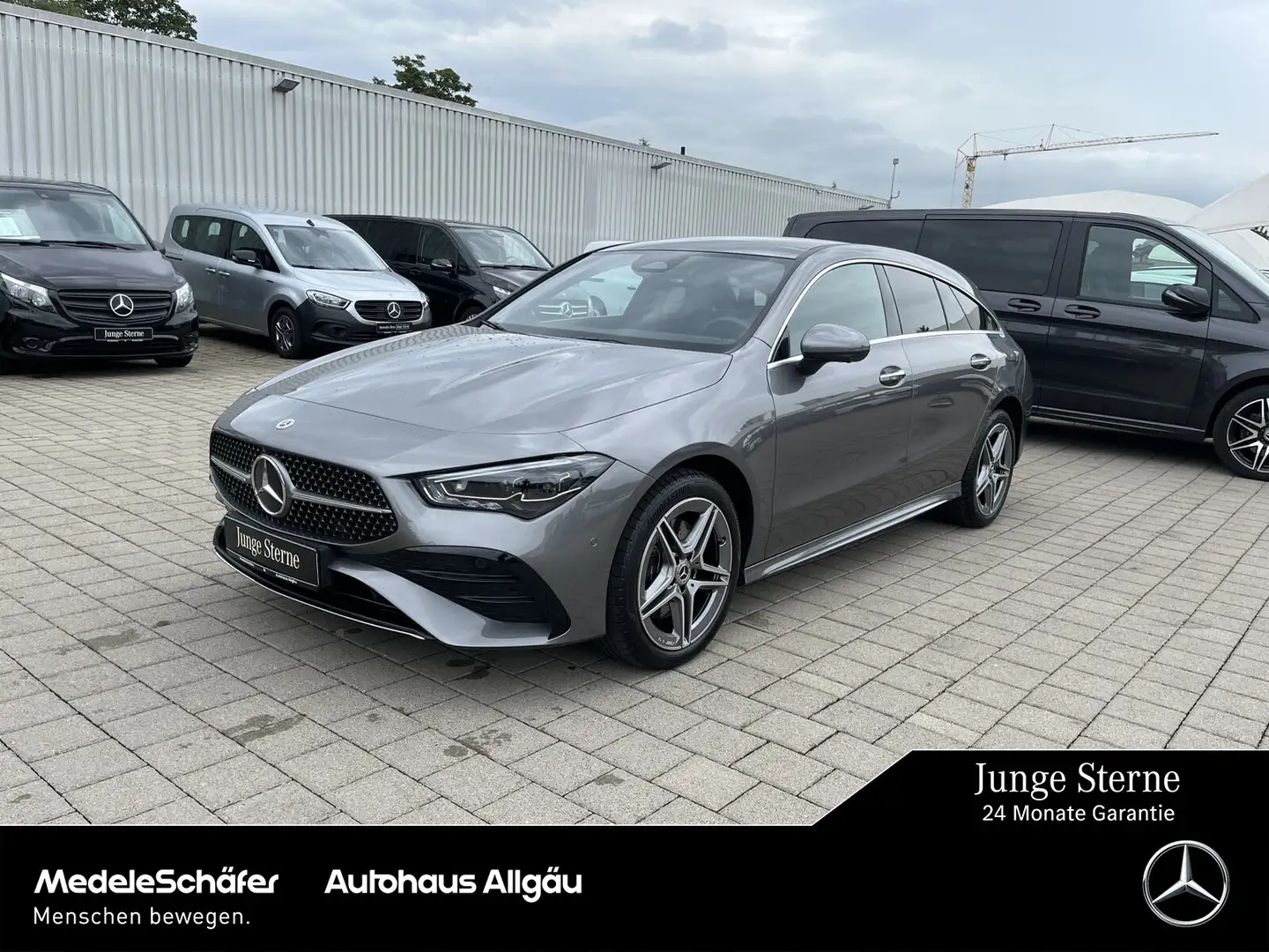 Mercedes-Benz CLA 250 CLA 250 e Shooting Brake AMG Premium Pano NP68 LED Gris - 1
