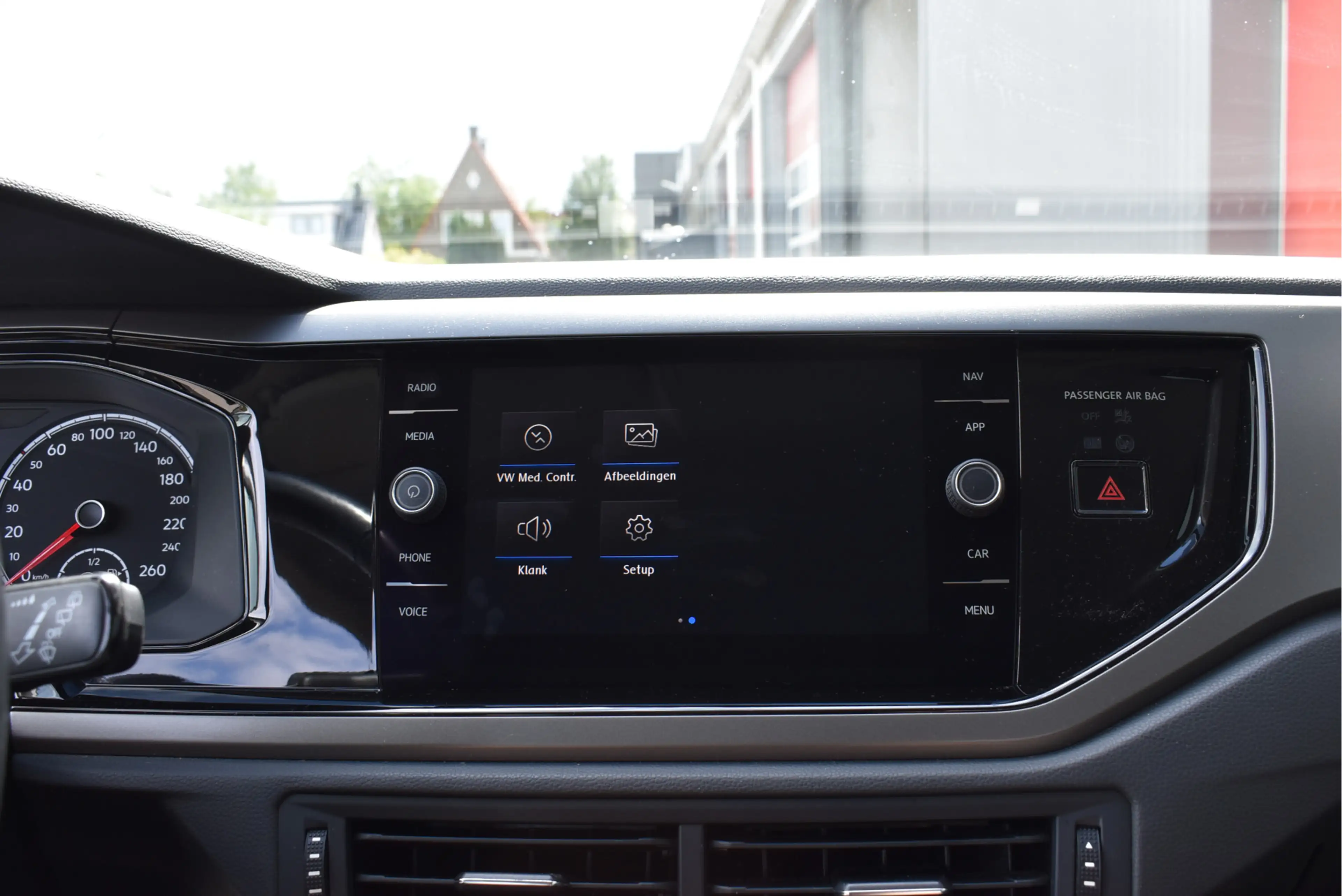 Volkswagen Polo 1.0 TSI Comfortline Adaptive cruise, Carplay, Navi — photo 17