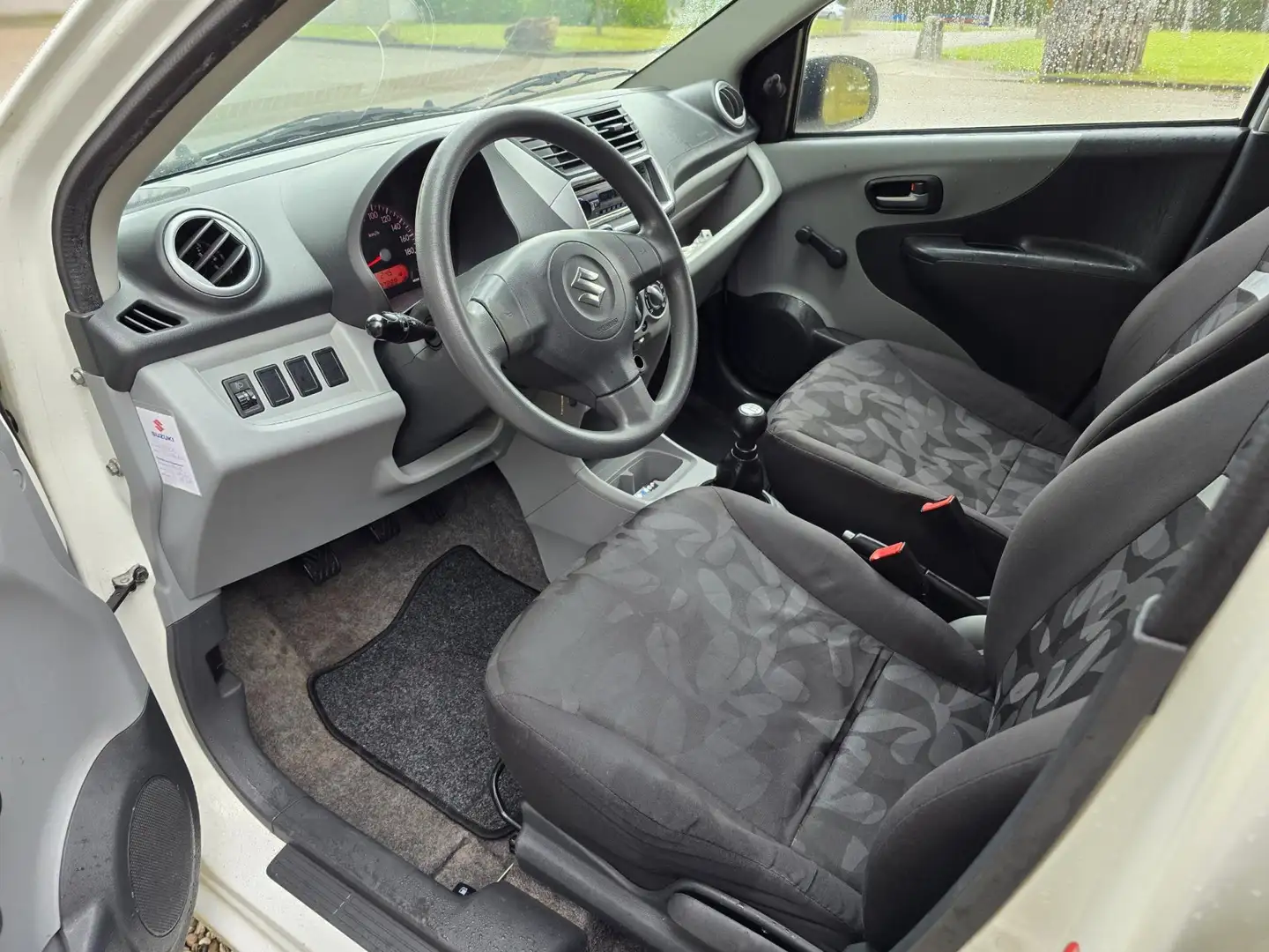 Suzuki Alto 1.0 Base *apk:05-2026* Blanc - 2