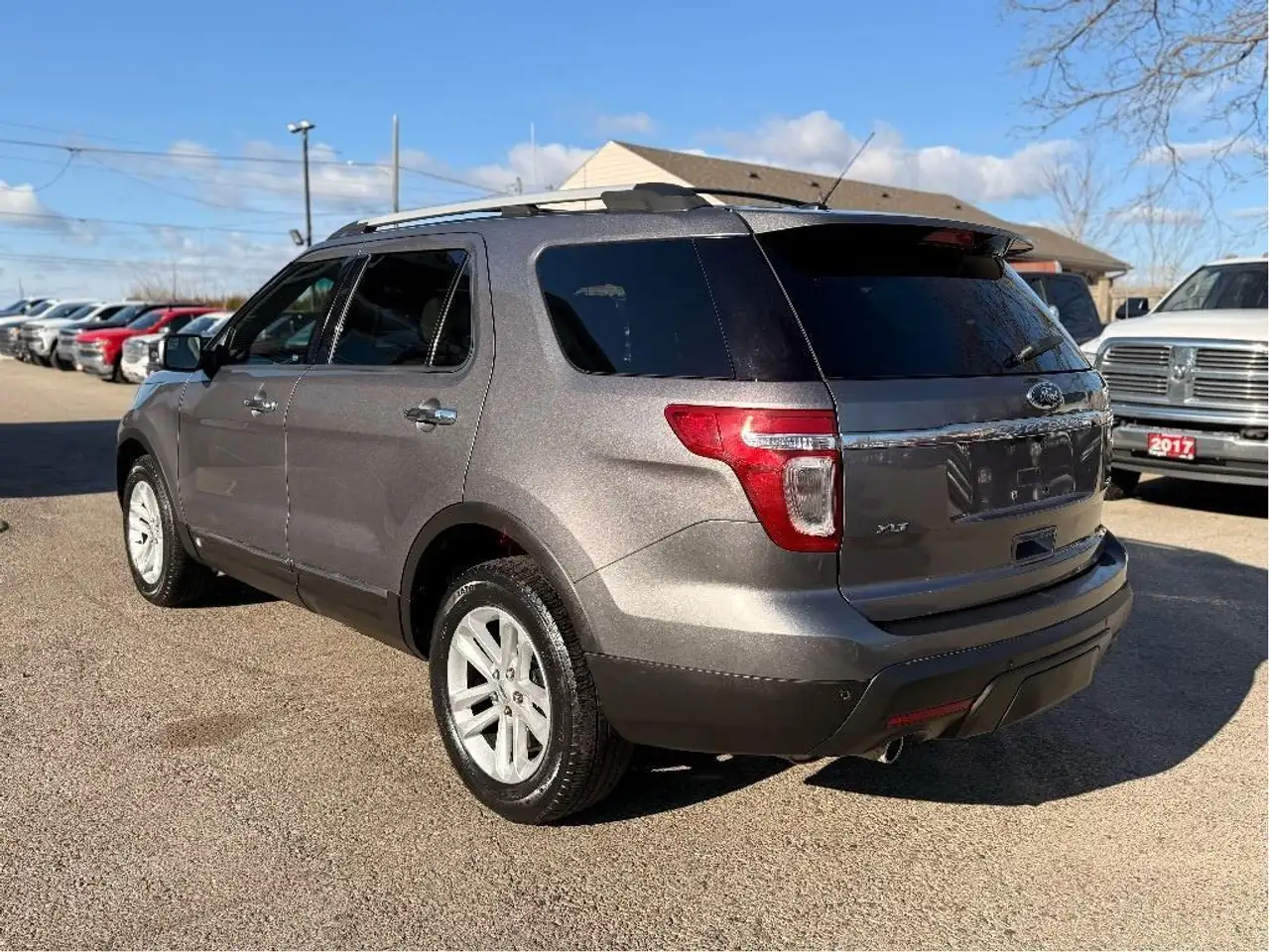 Ford Explorer снимка Ford Explorer