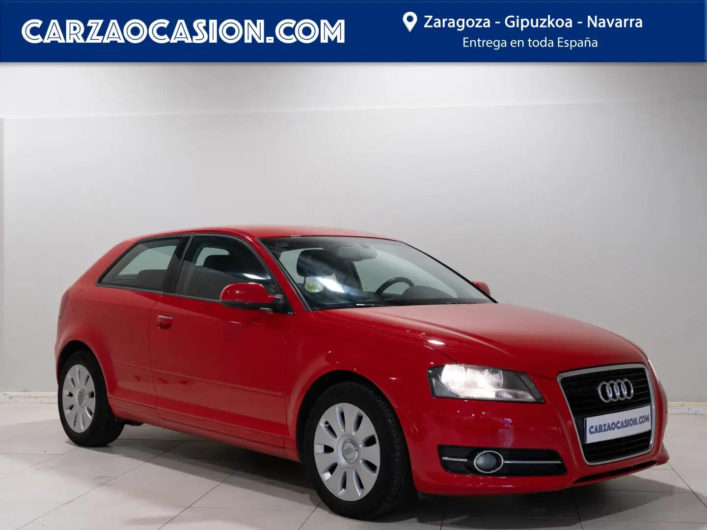 Audi A3 1.6TDI Ambiente Rood - 1