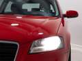 Audi A3 1.6TDI Ambiente Rood - thumbnail 3