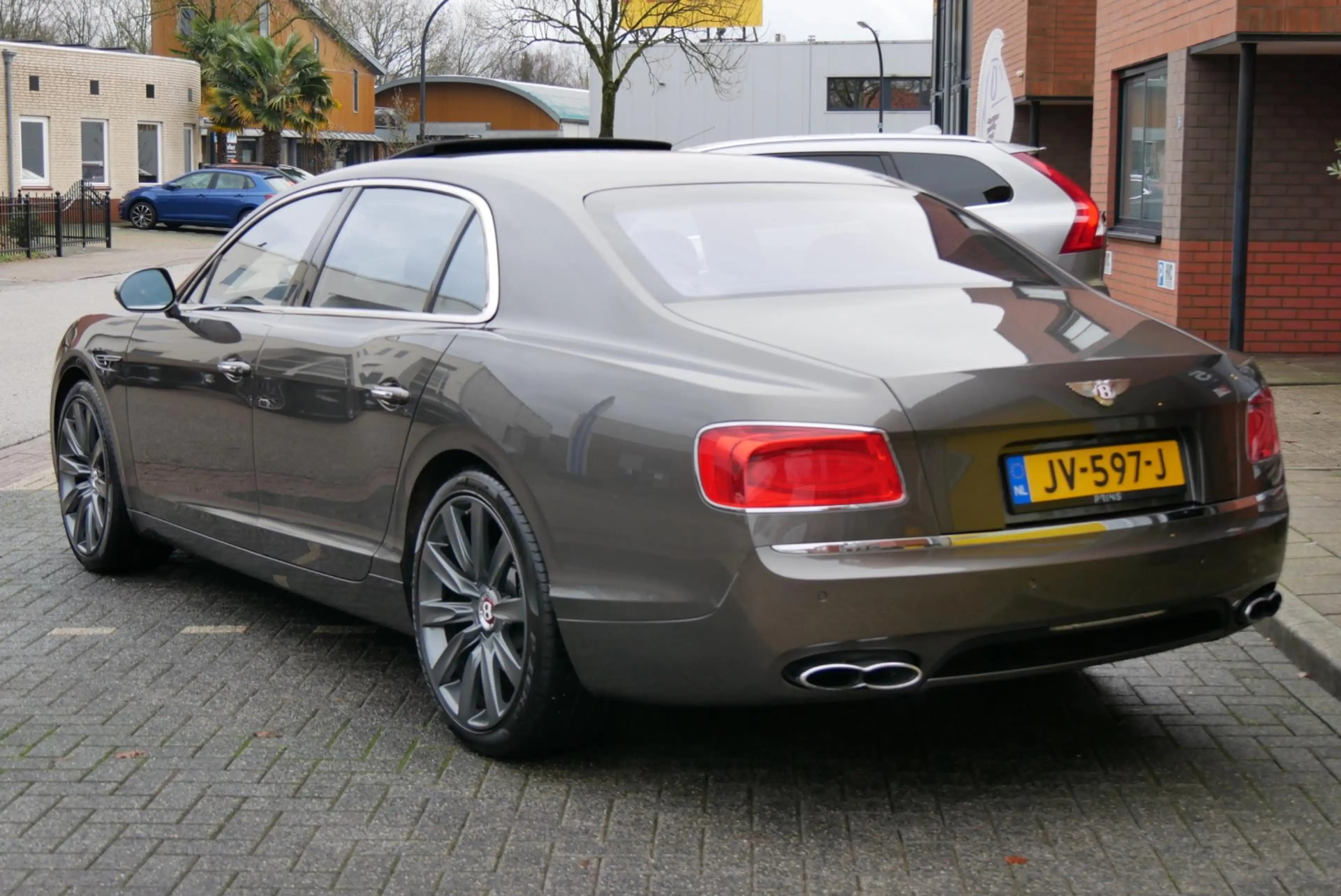 Bentley Flying Spur 4.0 V8. zeer compleet. dealer onderhouden. org km — photo 6