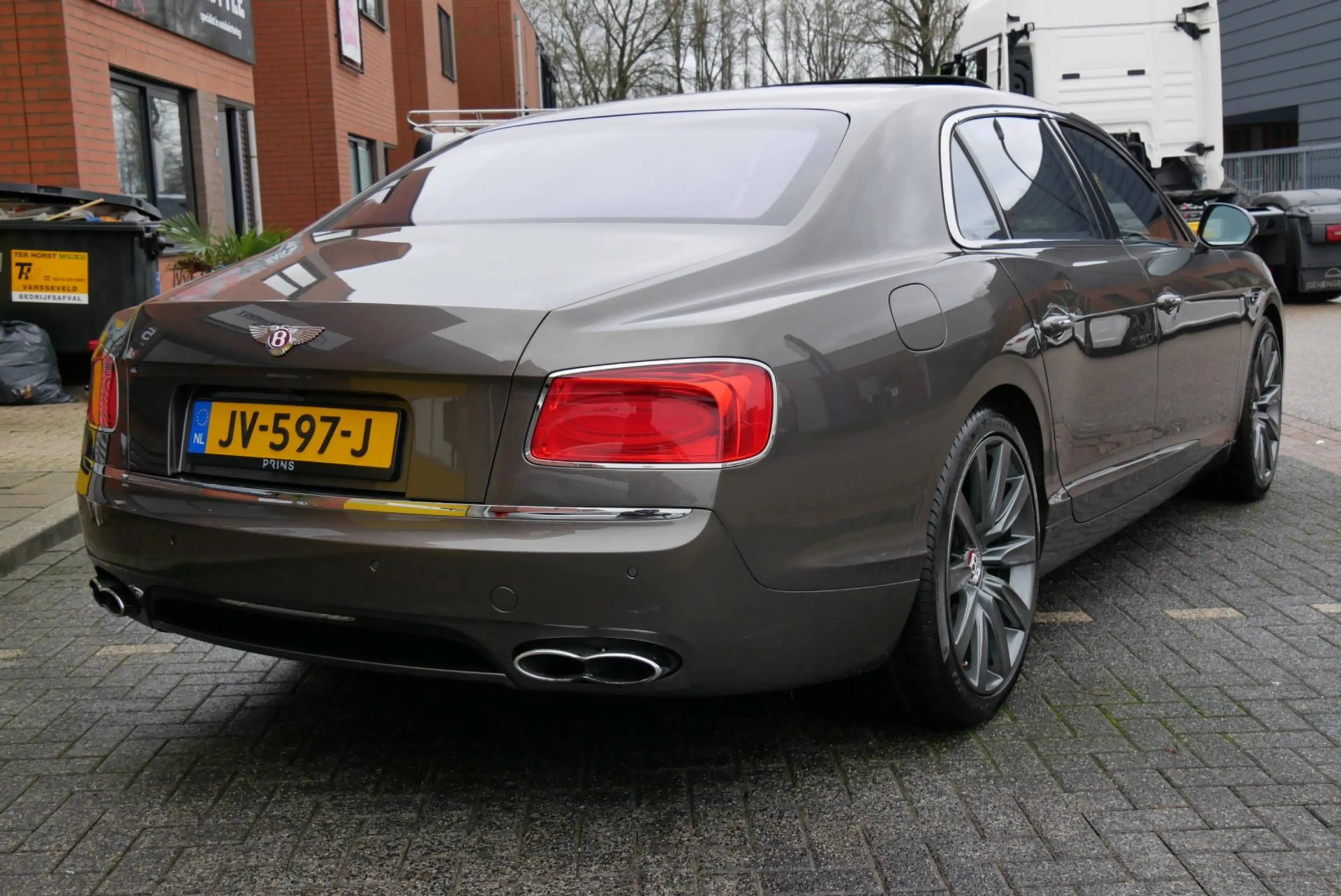Bentley Flying Spur 4.0 V8. zeer compleet. dealer onderhouden. org km — photo 12