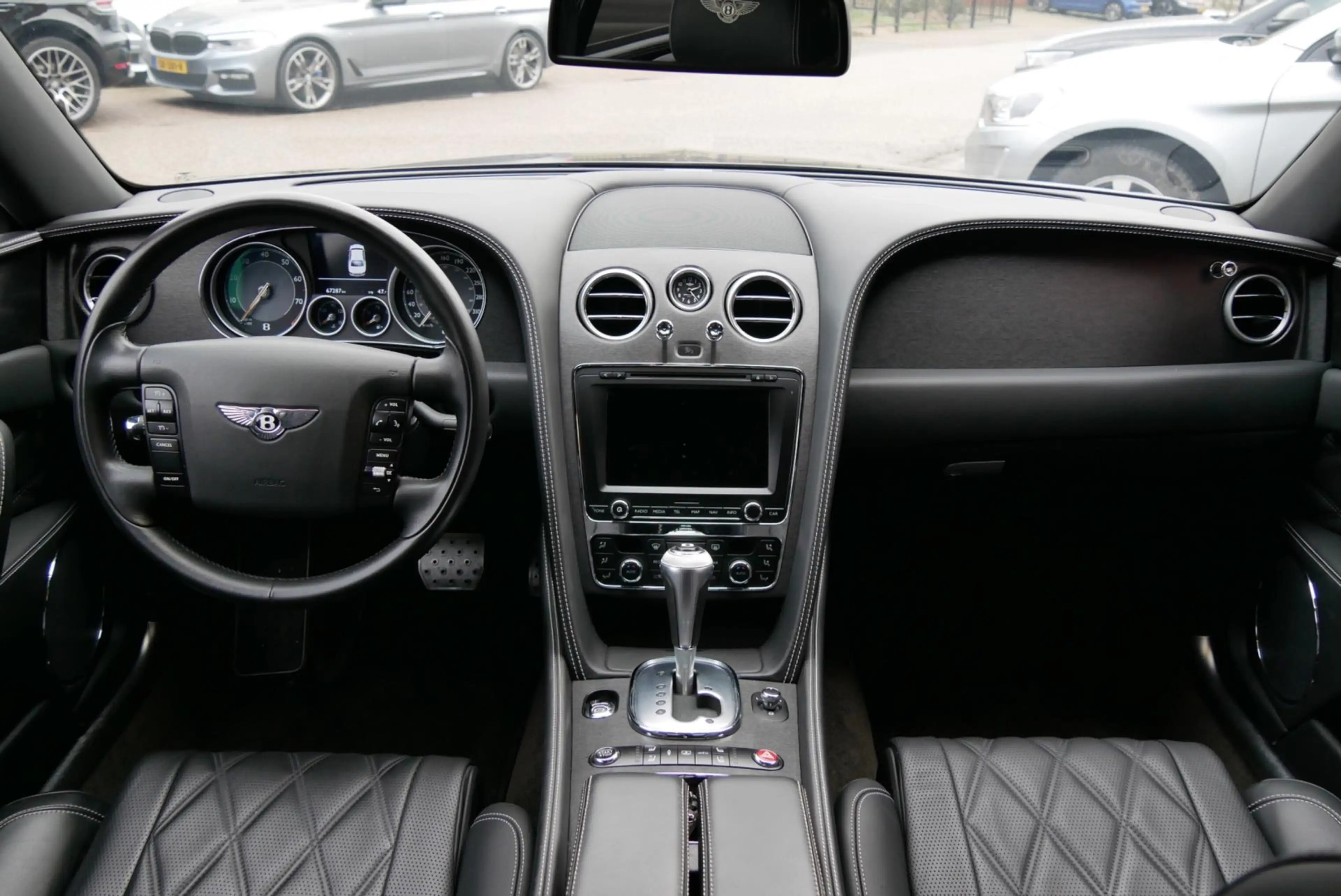 Bentley Flying Spur 4.0 V8. zeer compleet. dealer onderhouden. org km — photo 15