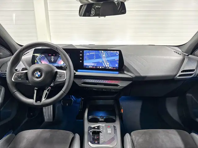 BMW 1 Series view 12