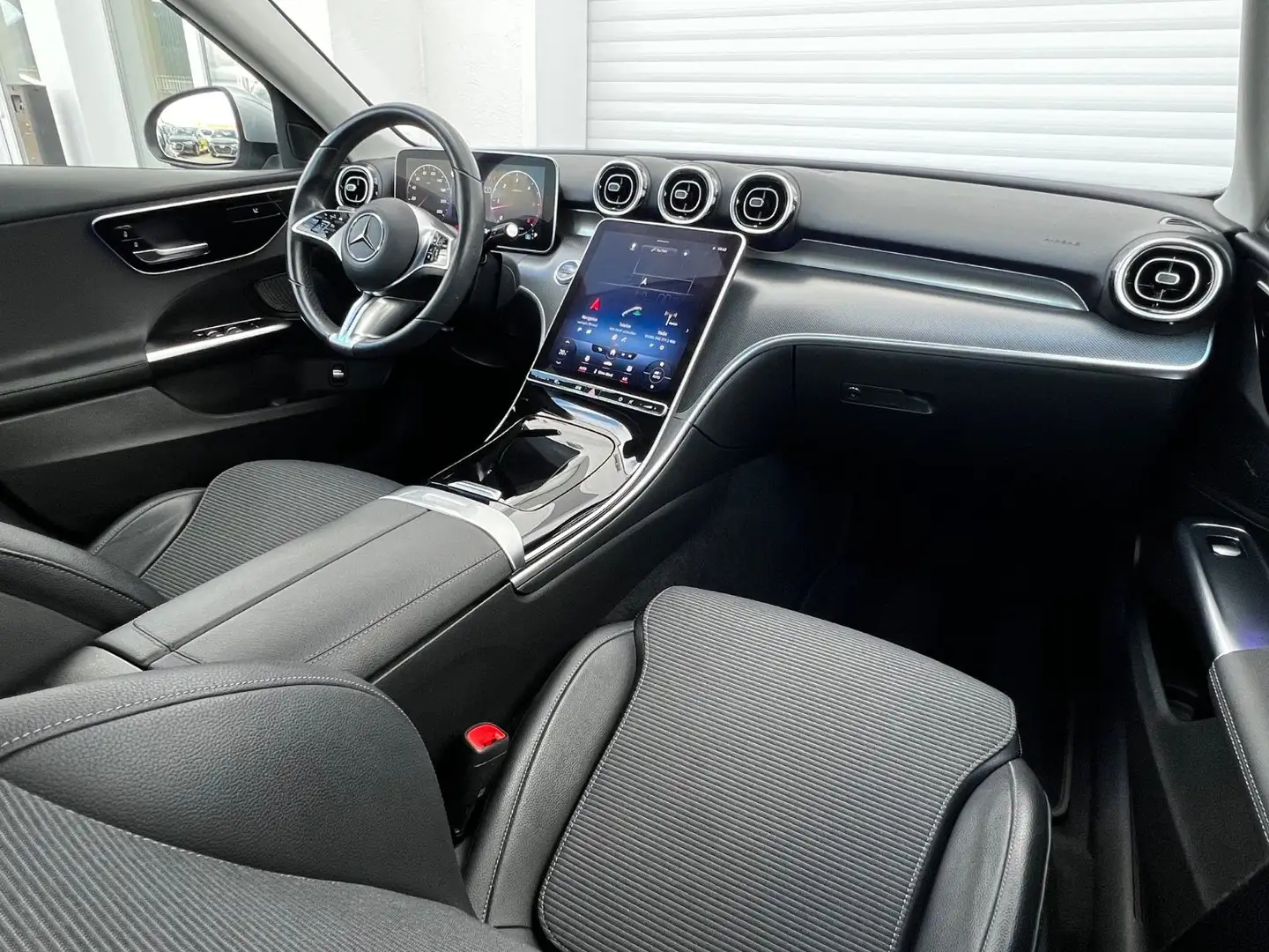 Mercedes-Benz C 200 d Avantgarde LED Navi Virtual GSHD Ambient Silber - 2