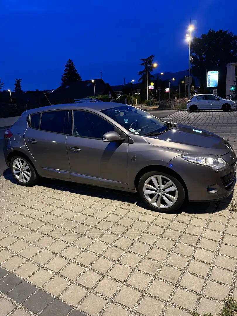Renault Megane Mégane III dCi 130 FAP eco2 XV De France Euro 5 - 2