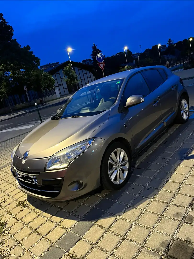 Renault Megane Mégane III dCi 130 FAP eco2 XV De France Euro 5 - 1