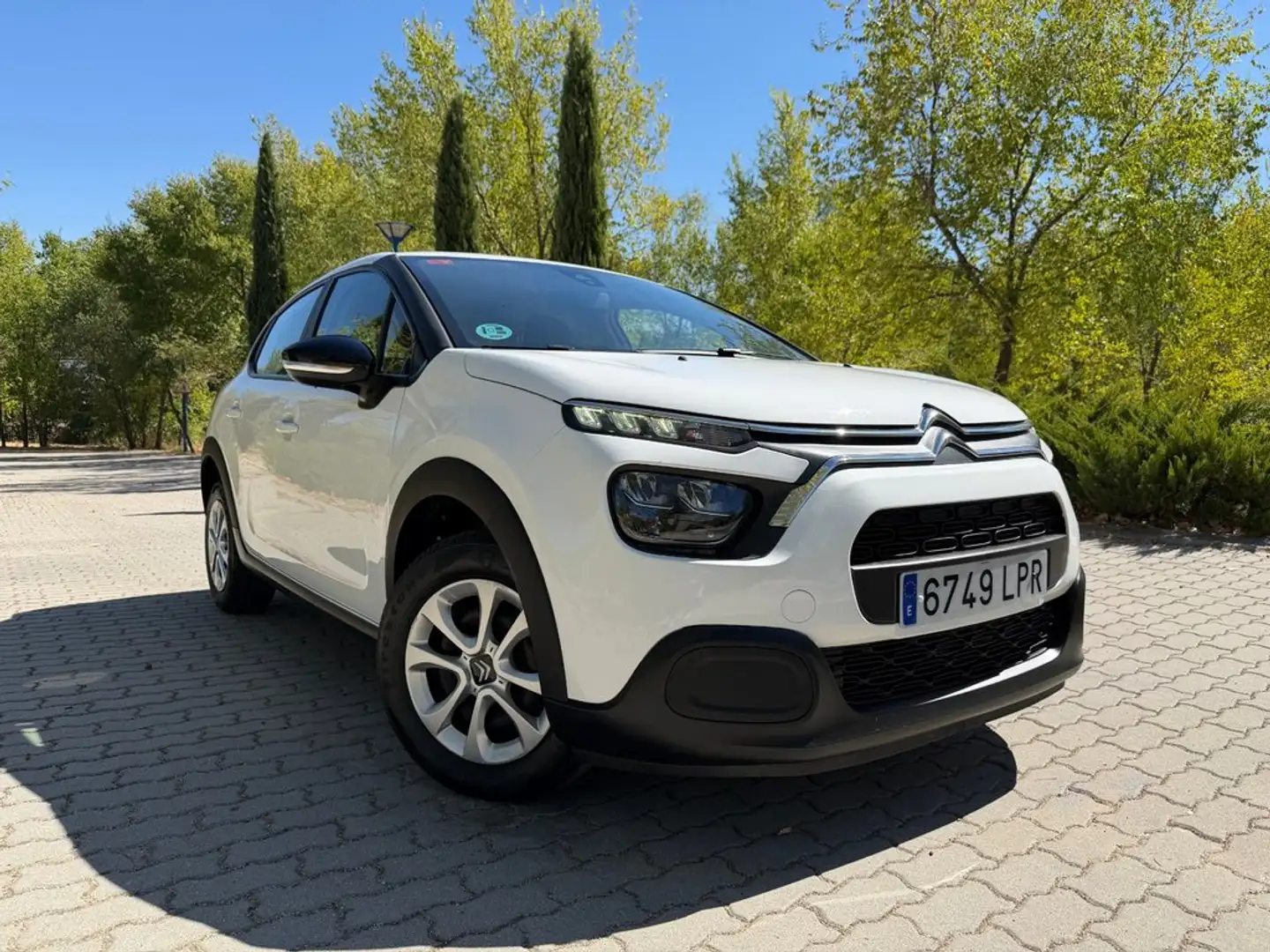 Citroen C3 BlueHDi 75KW (100CV) S&S Live Pack Weiß - 2