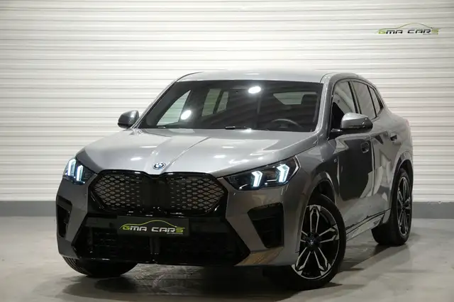 BMW iX2 iX2 66.5 kWh eDrive20-Nav-Leder-Led-Cam-PDC-Garantie