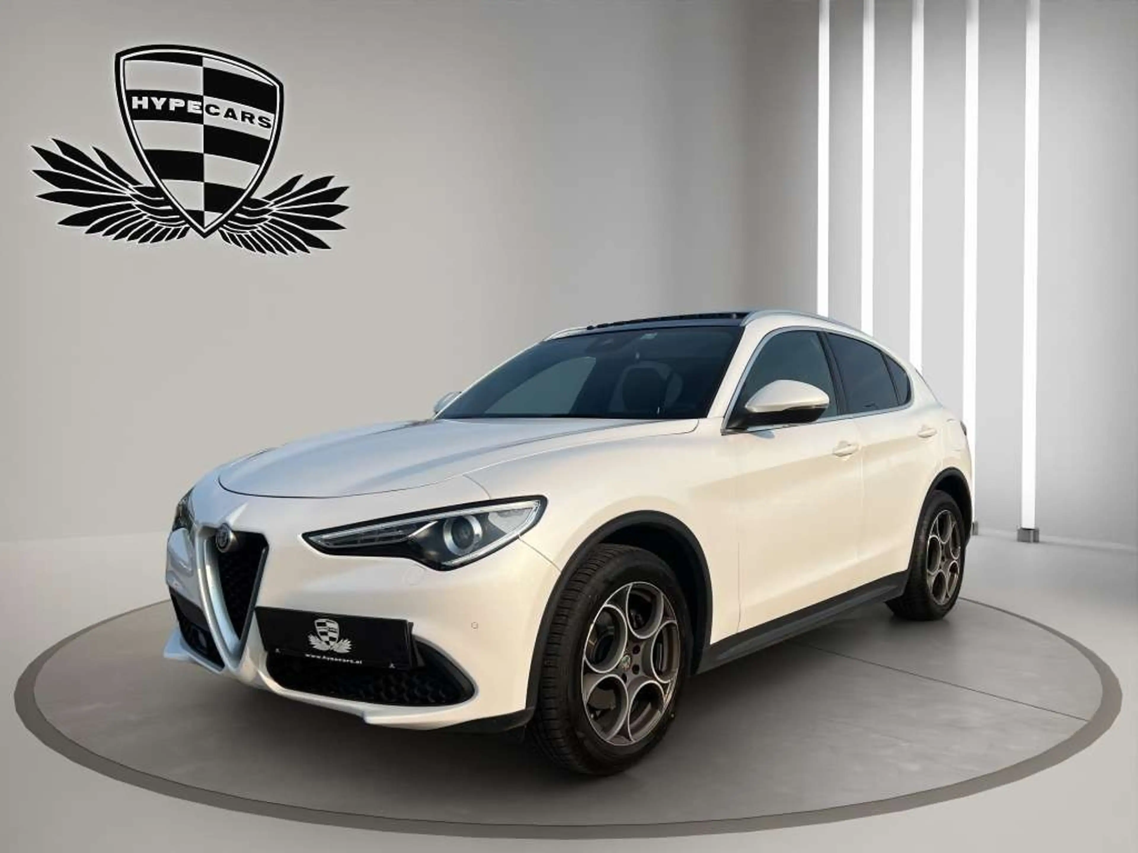 Alfa Romeo Stelvio Super Q4 2,2-JTD AWD *NAVI*LED*PANO*