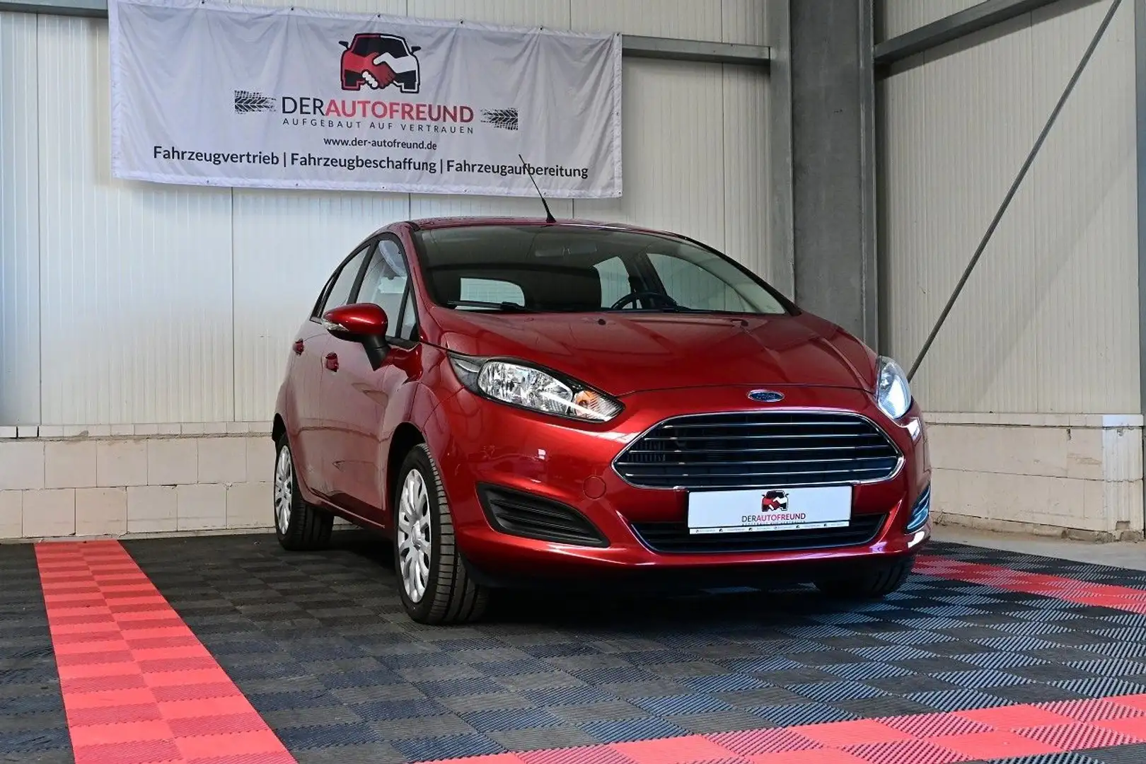 Ford Fiesta Trend *18.186 km* Rot - 1