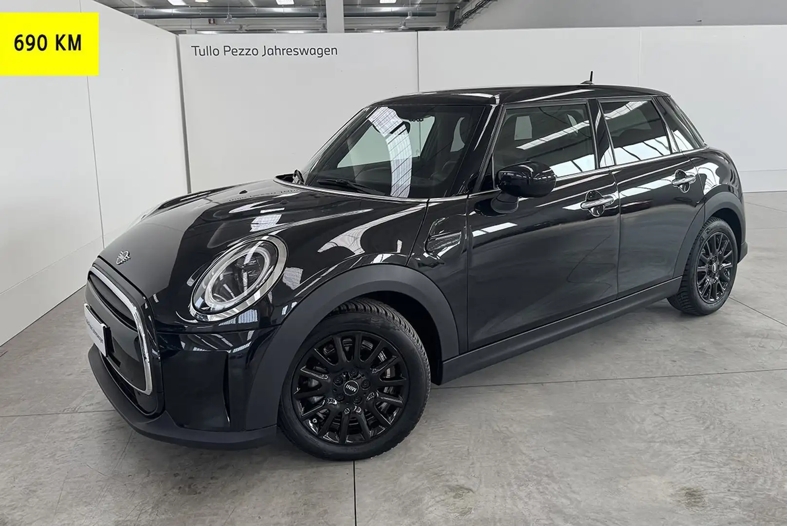 MINI Cooper MINI Cooper 1.5i 5p Classic aut. Zwart - 1