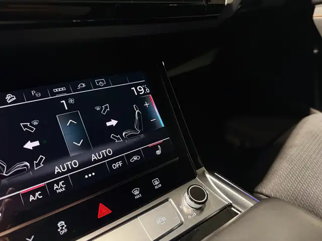 Audi E-Tron view 8