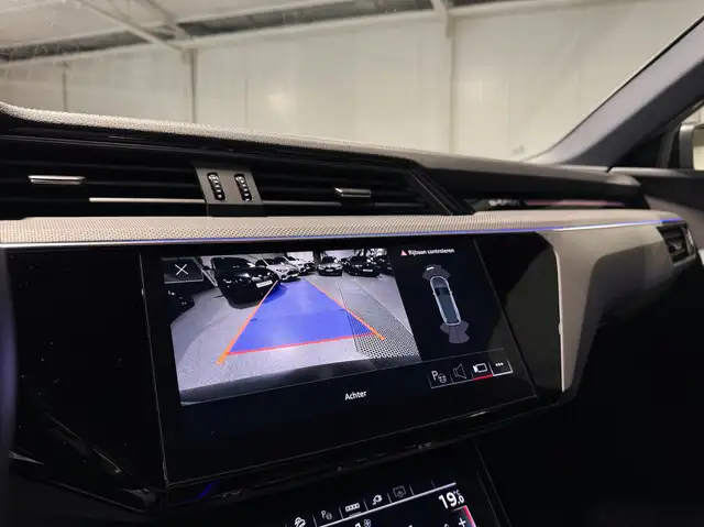 Audi E-Tron view 5