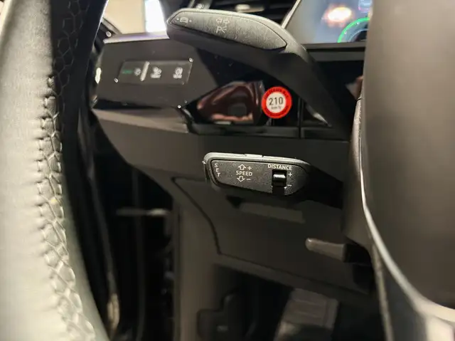 Audi E-Tron view 10