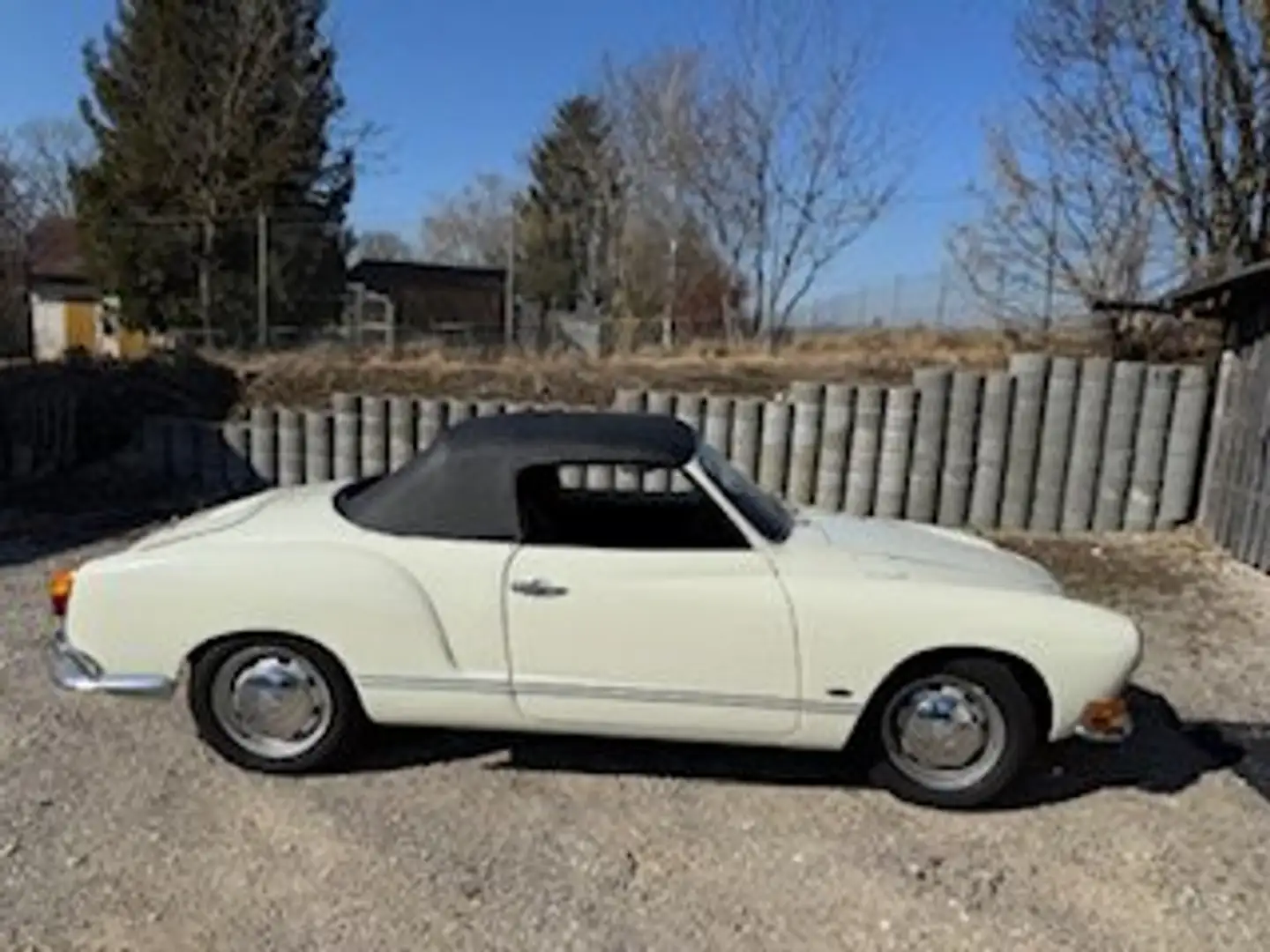 Volkswagen Karmann Ghia Cabrio Beyaz - 2
