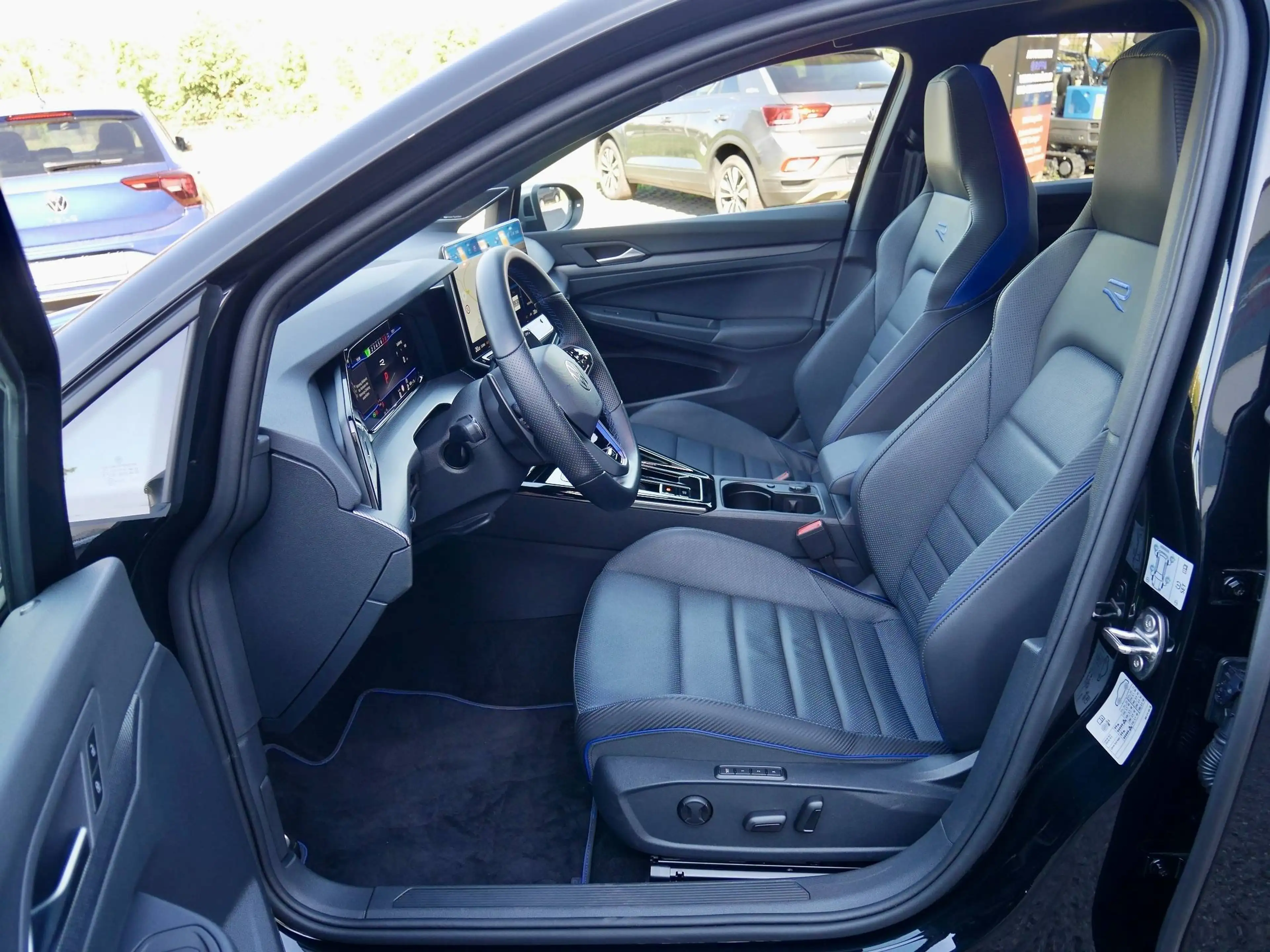 Volkswagen Golf R Golf 2.0 TSI OPF 4Motion DSG R — photo 13