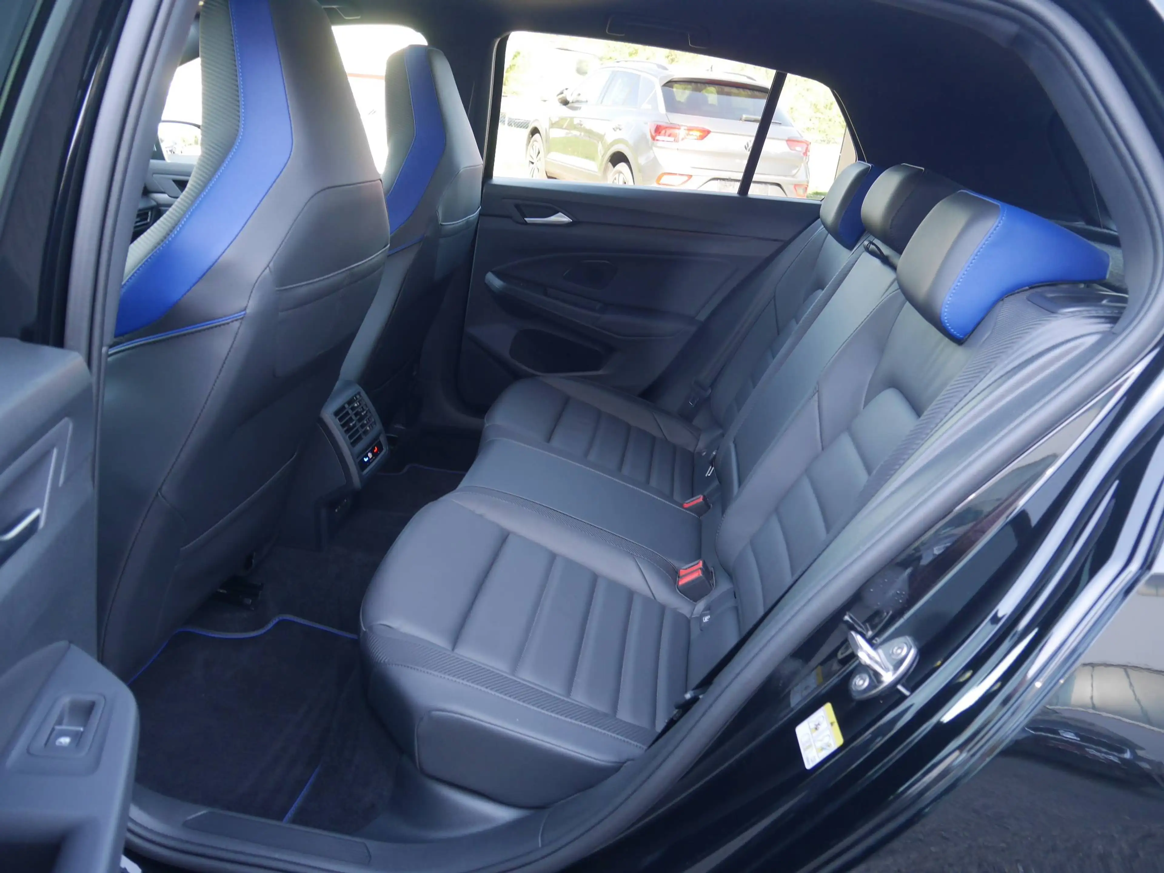 Volkswagen Golf R Golf 2.0 TSI OPF 4Motion DSG R — photo 15