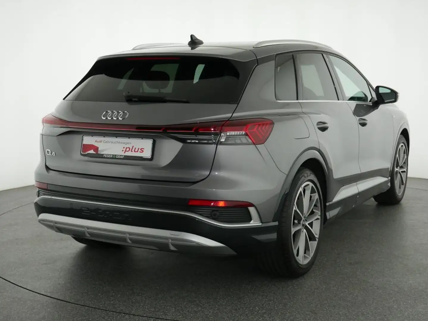 Audi Q4 e-tron 35 e-tron S Line Int Pano,Navi,Leder,SONOS Gri - 2