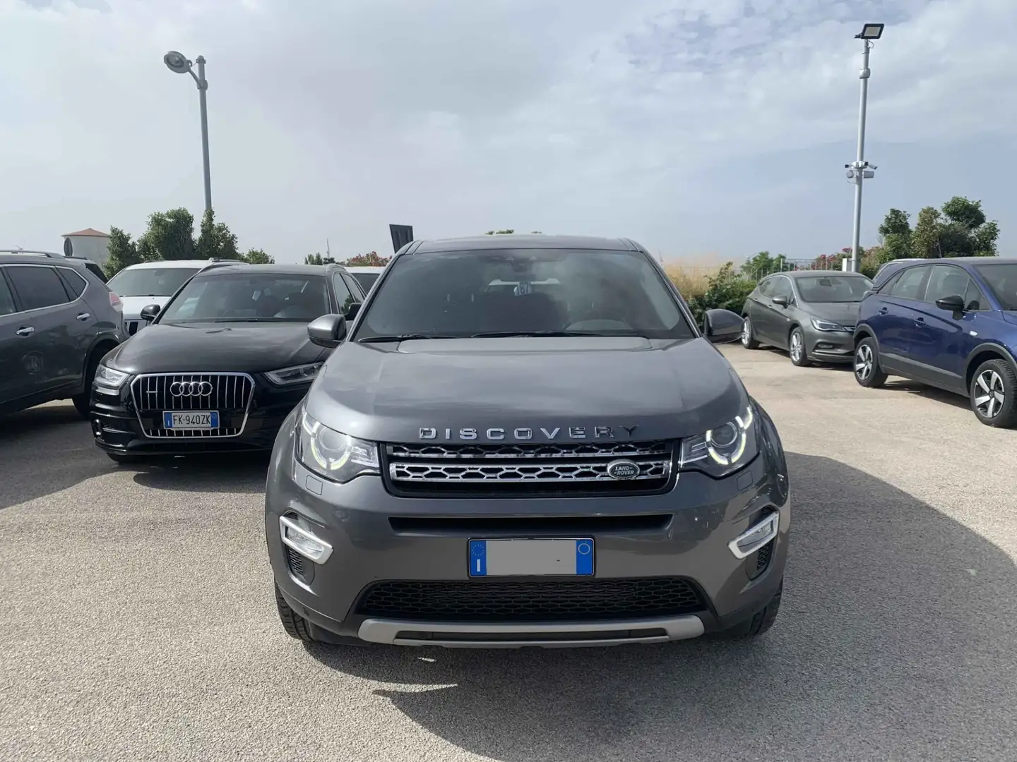 Land Rover Discovery Sport 2.2 SD4 HSE Luxury aut. Grigio - 2