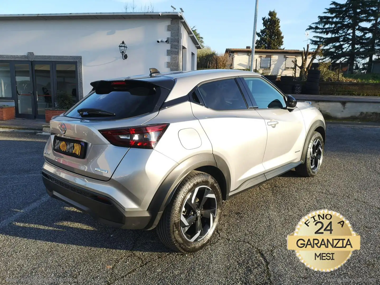 Nissan Juke 1.6 HEV N-Design PROMO WEB Grau - 2