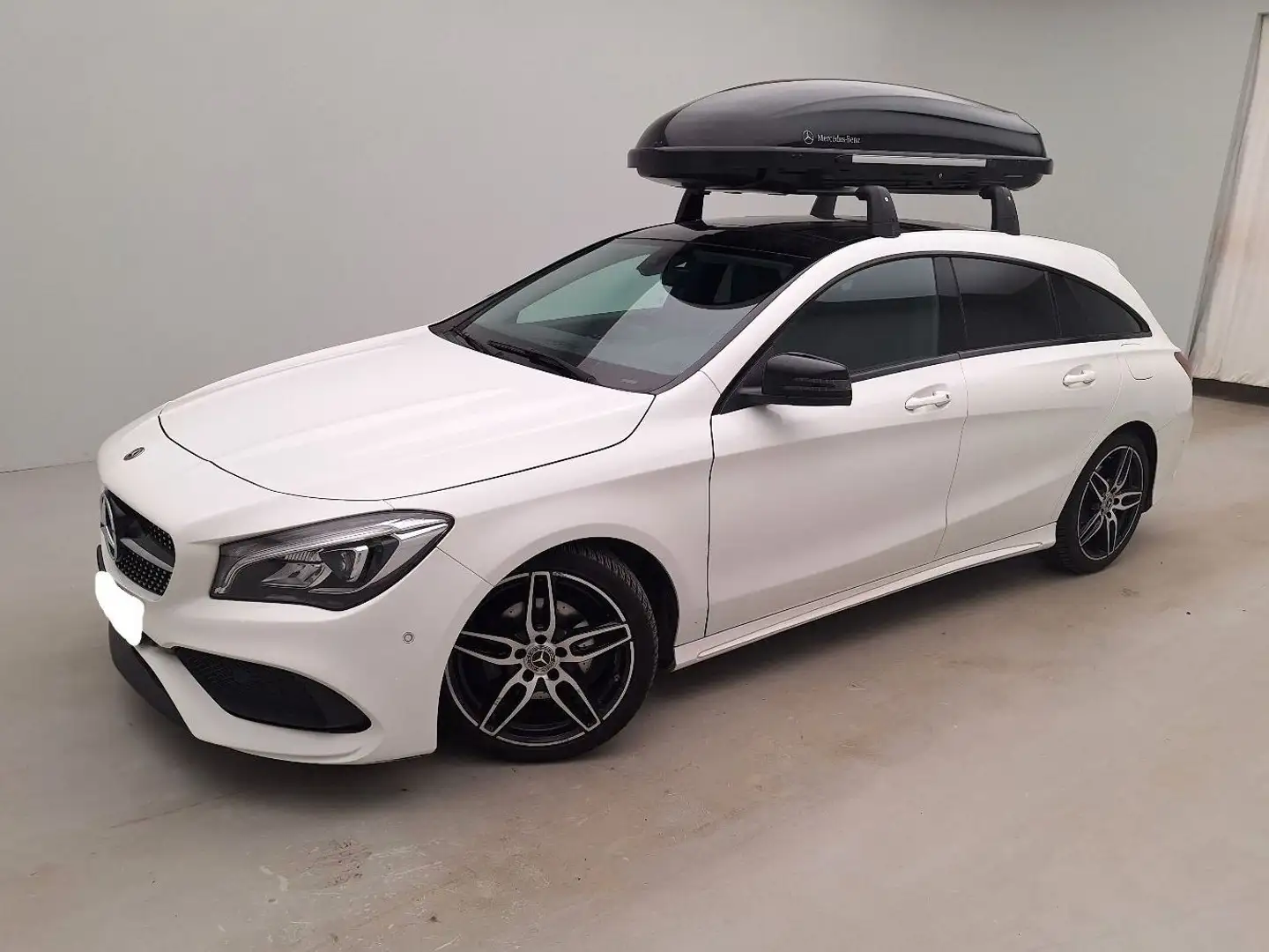 Mercedes-Benz CLA 180 AMG-LINE/NAVI/LED/LEDER/PANO/SHZ Weiß - 1