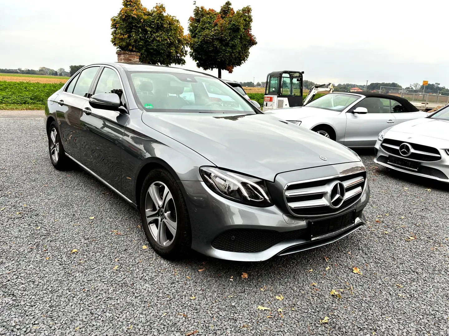 Mercedes-Benz E 200 Avantgarde/ Kamera/ Ambiente/ Sitz.Hz./ AppleCar Grau - 1