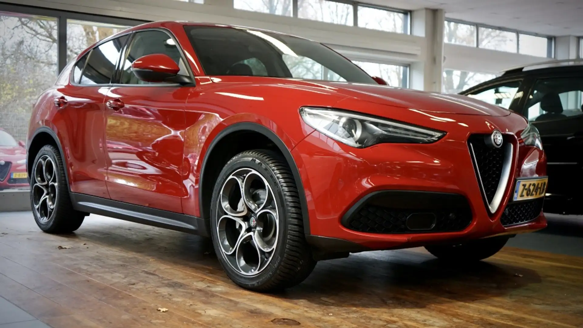 Alfa Romeo Stelvio 2.0 T AWD Super | schakel flippers | Carplay | 20 Rood - 1