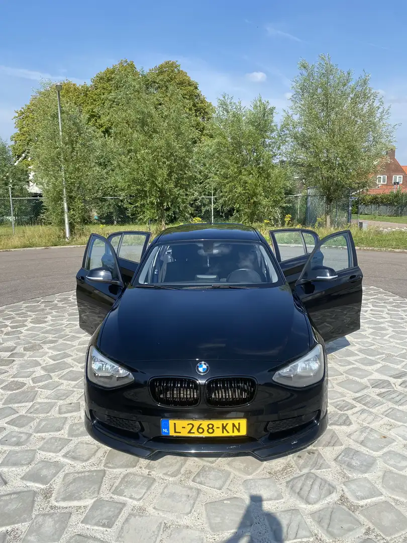 BMW 114 114i Business+ Zwart - 2