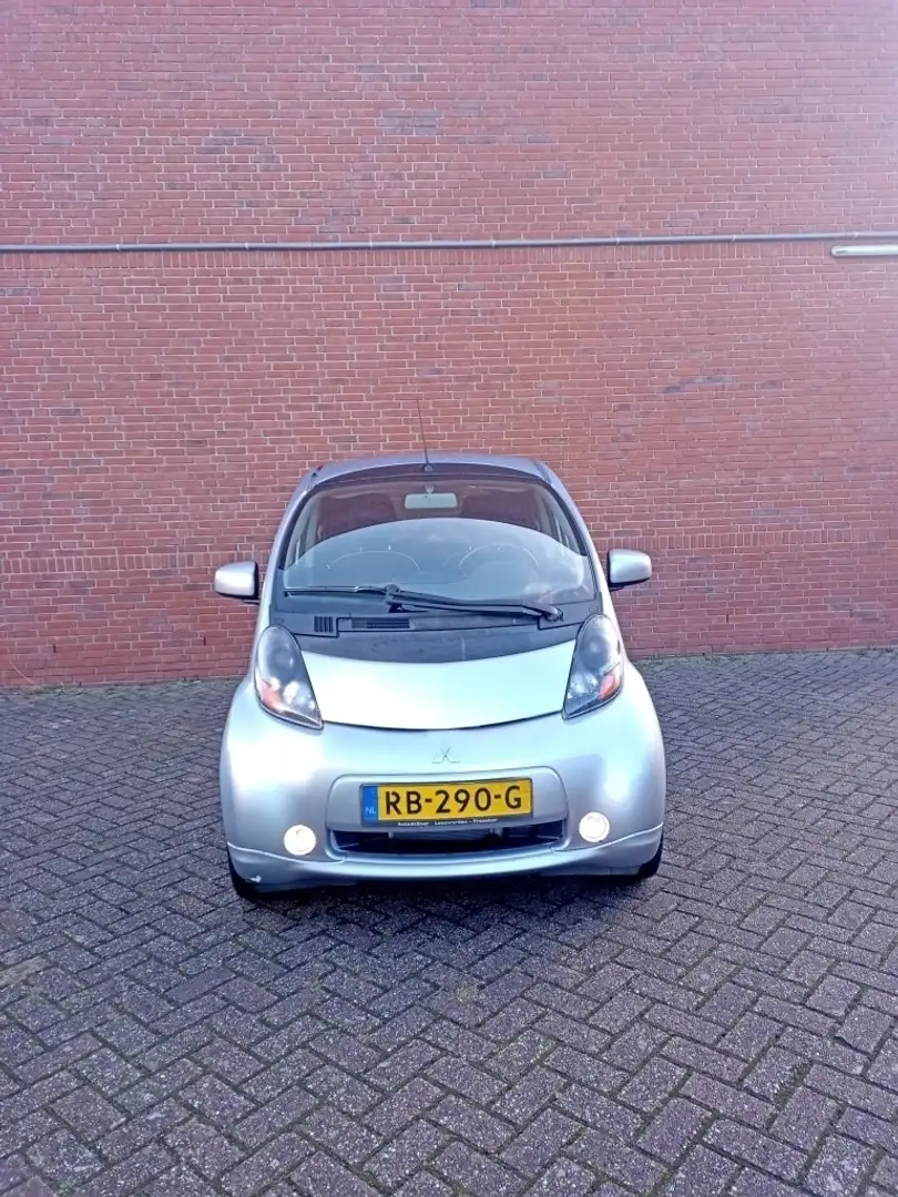 Mitsubishi I-MiEV 4-persoons 16 kWh Grau - 2