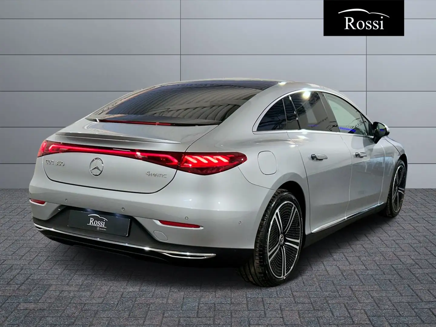 Mercedes-Benz EQE 350 4MATIC Ezüst - 2