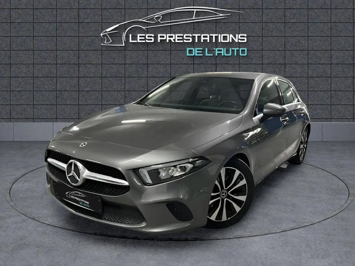 Mercedes-Benz A 180 IV 180d 116 Business 8G-DCT Gris - 1