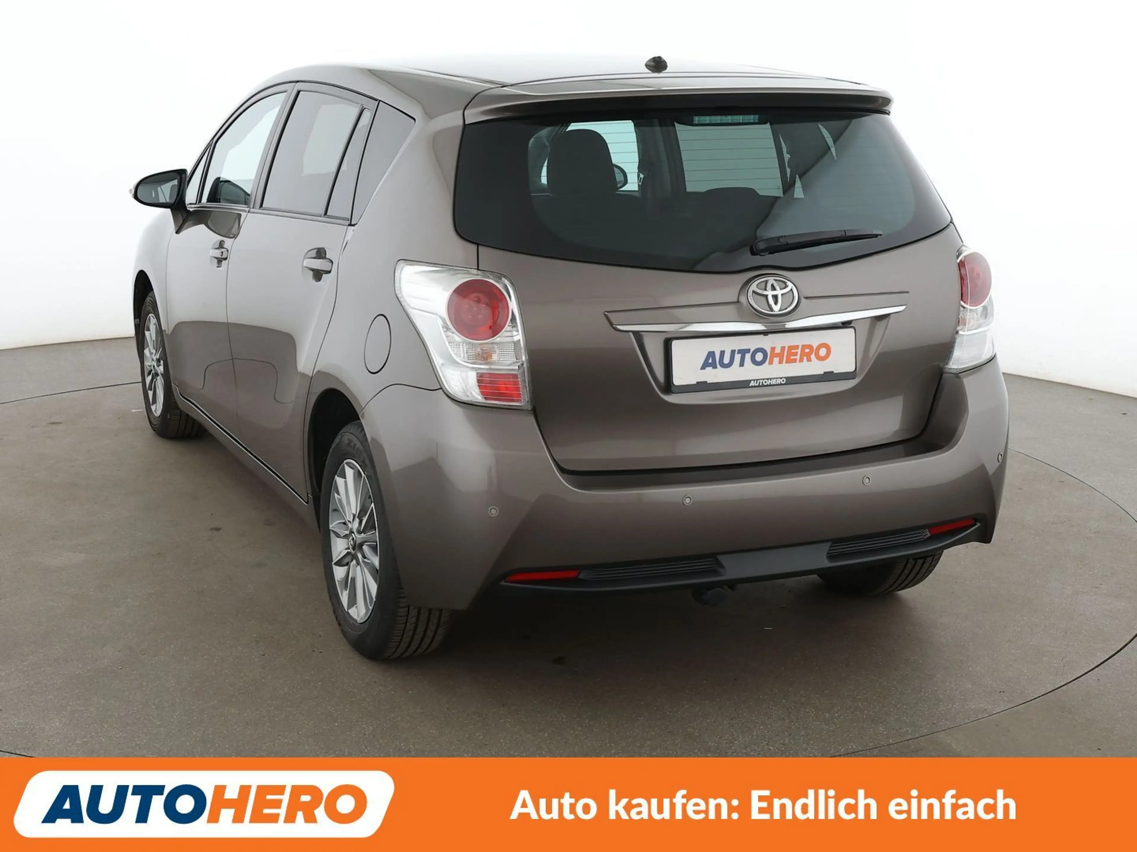 Toyota Verso 1.8 Edition-S *NAVI*TEMPO*CAM*PDC*SHZ*ALU*KLIMA* — photo 4