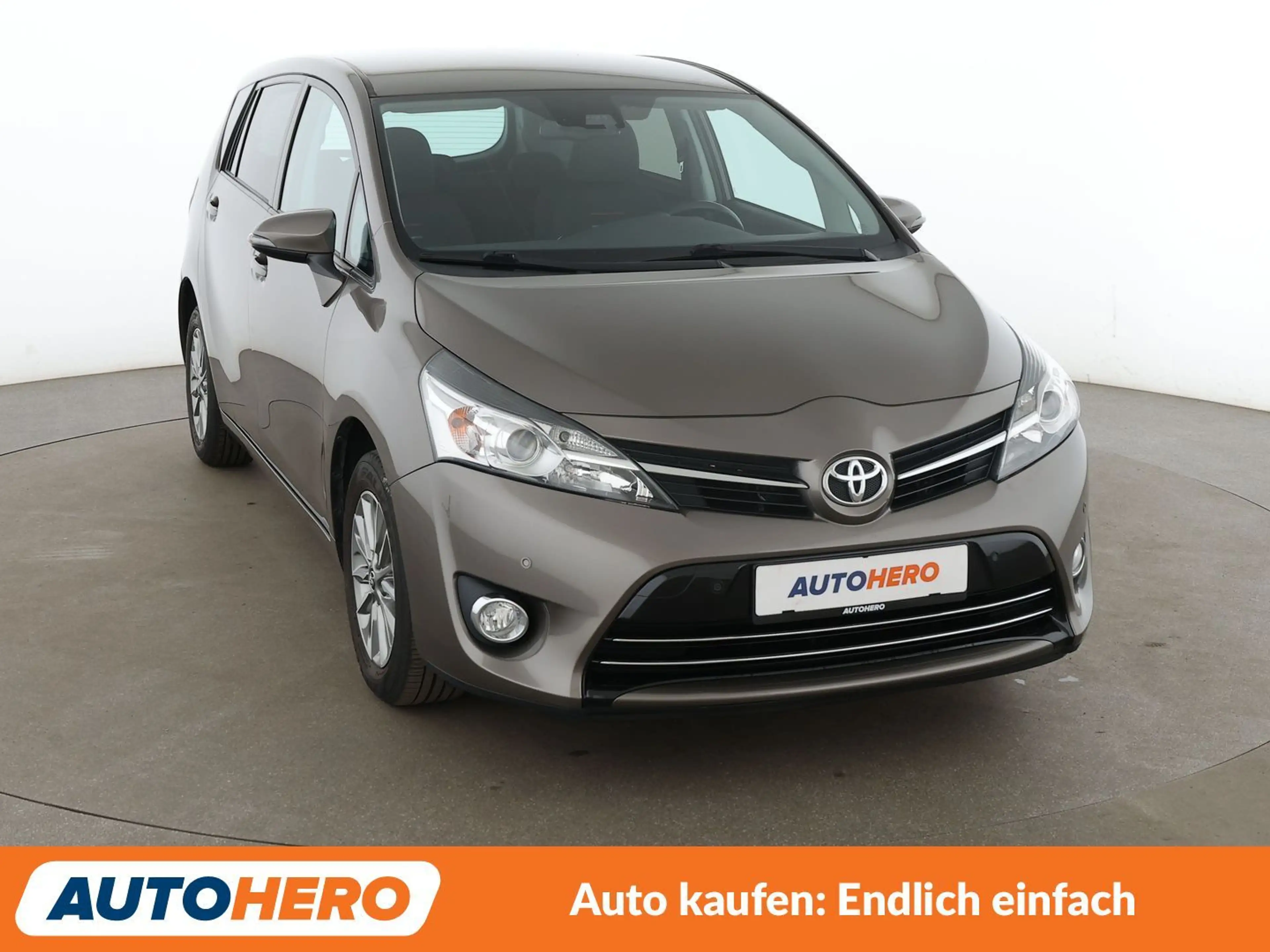 Toyota Verso 1.8 Edition-S *NAVI*TEMPO*CAM*PDC*SHZ*ALU*KLIMA* — photo 8