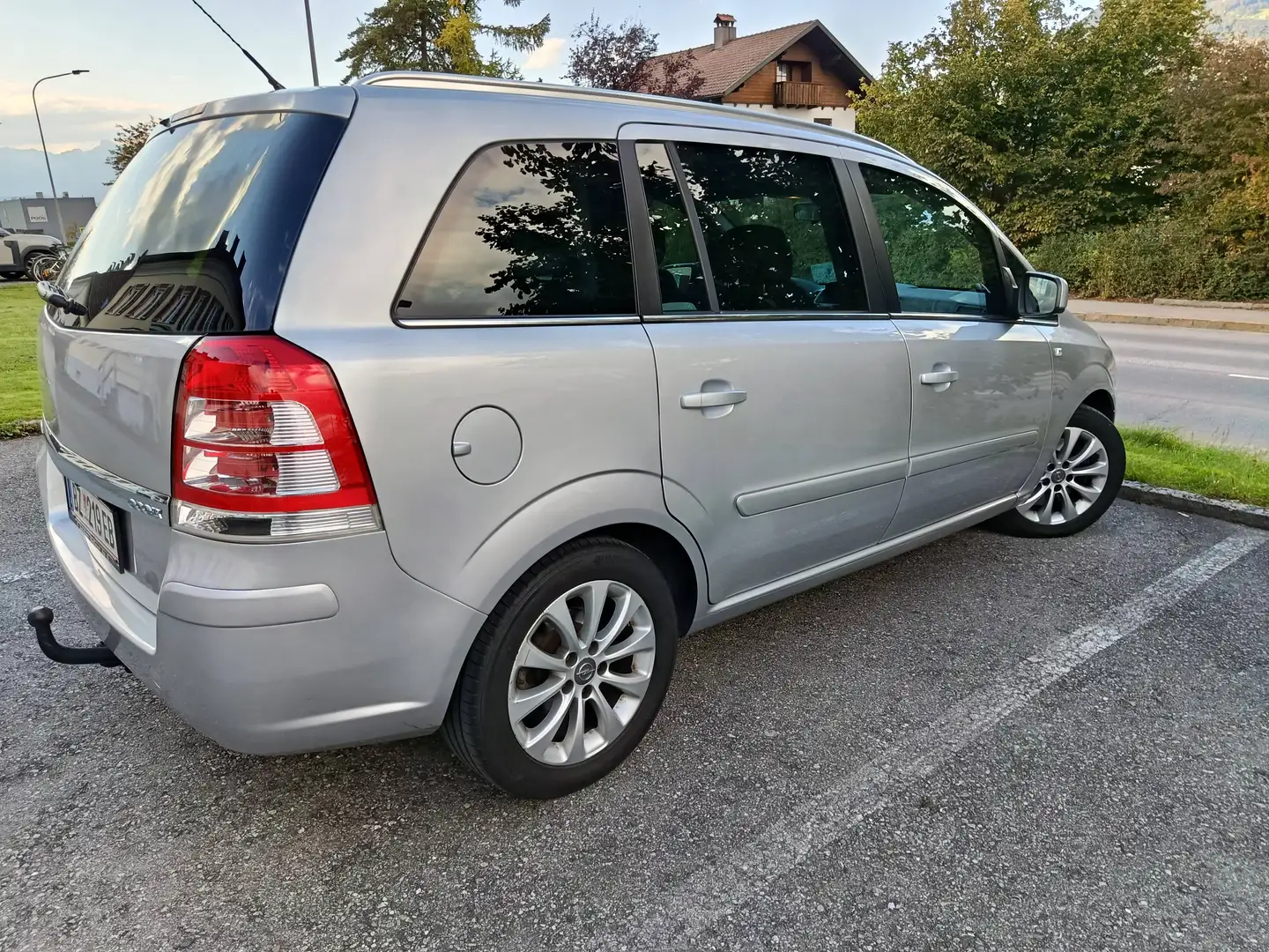 Opel Zafira Mit AHK +Rückfahrkamera+ AHK Grau - 2