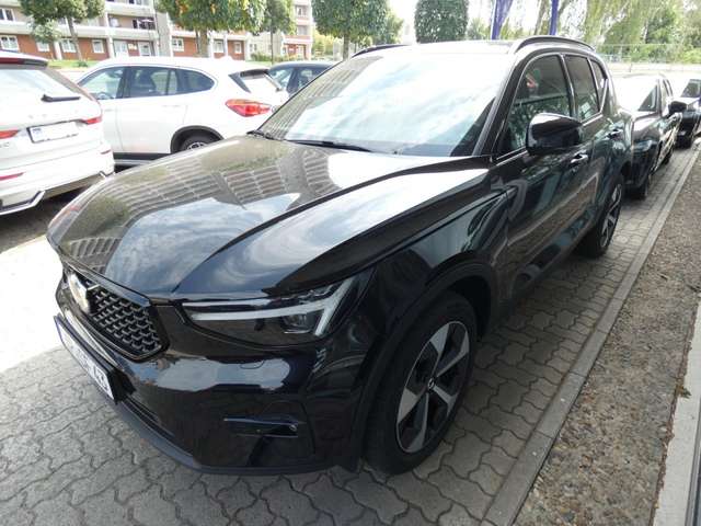 Volvo XC40 B4 2WD Plus Dark (EURO 6d) Klima Navi