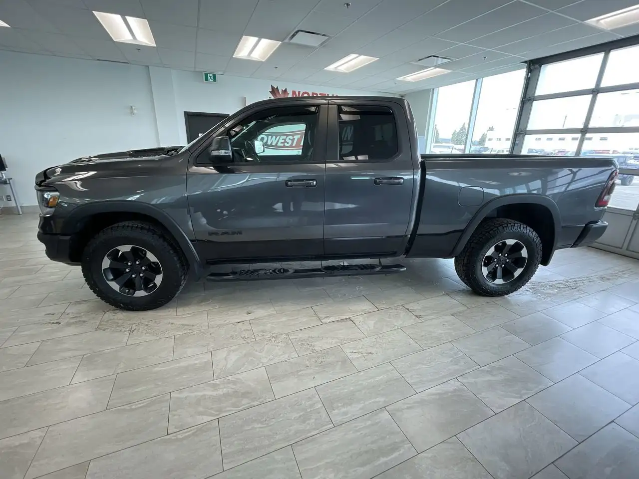 RAM 1500 снимка RAM 1500