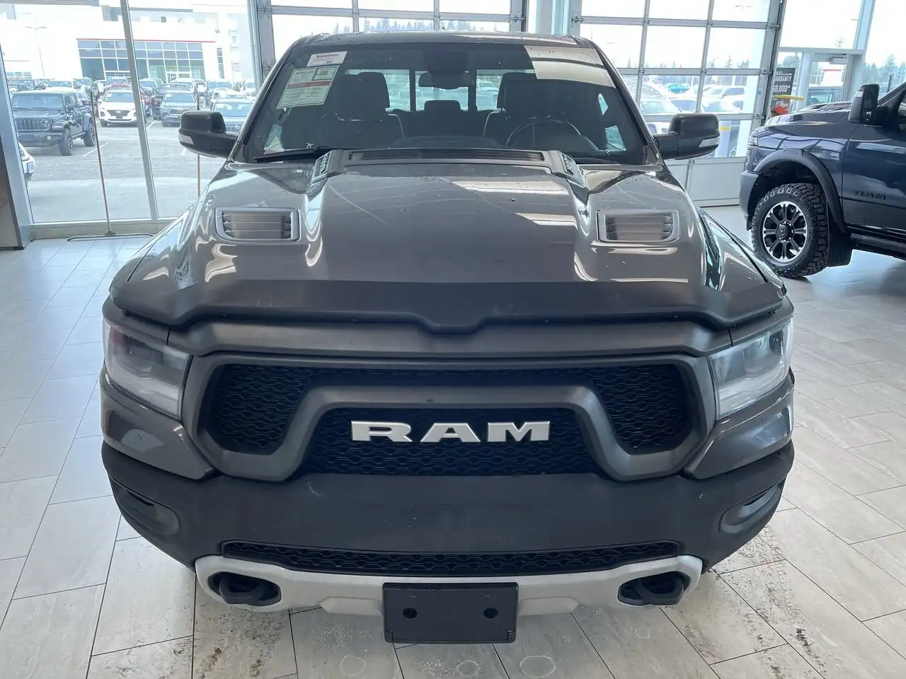 RAM 1500 снимка RAM 1500