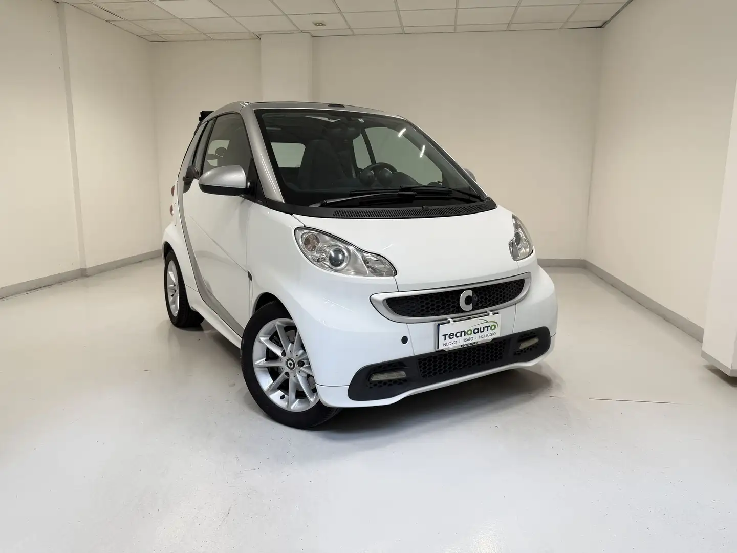 smart forTwo fortwo 1000 52 kW MHD cabrio passion Bianco - 2
