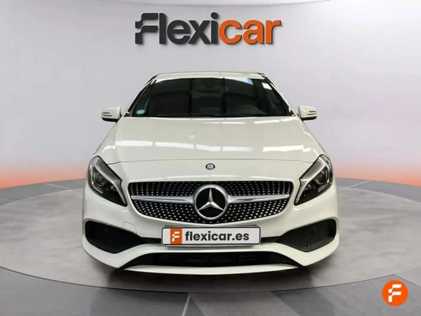 Mercedes-Benz A 200 200CDI BE AMG Line Blanco - 2