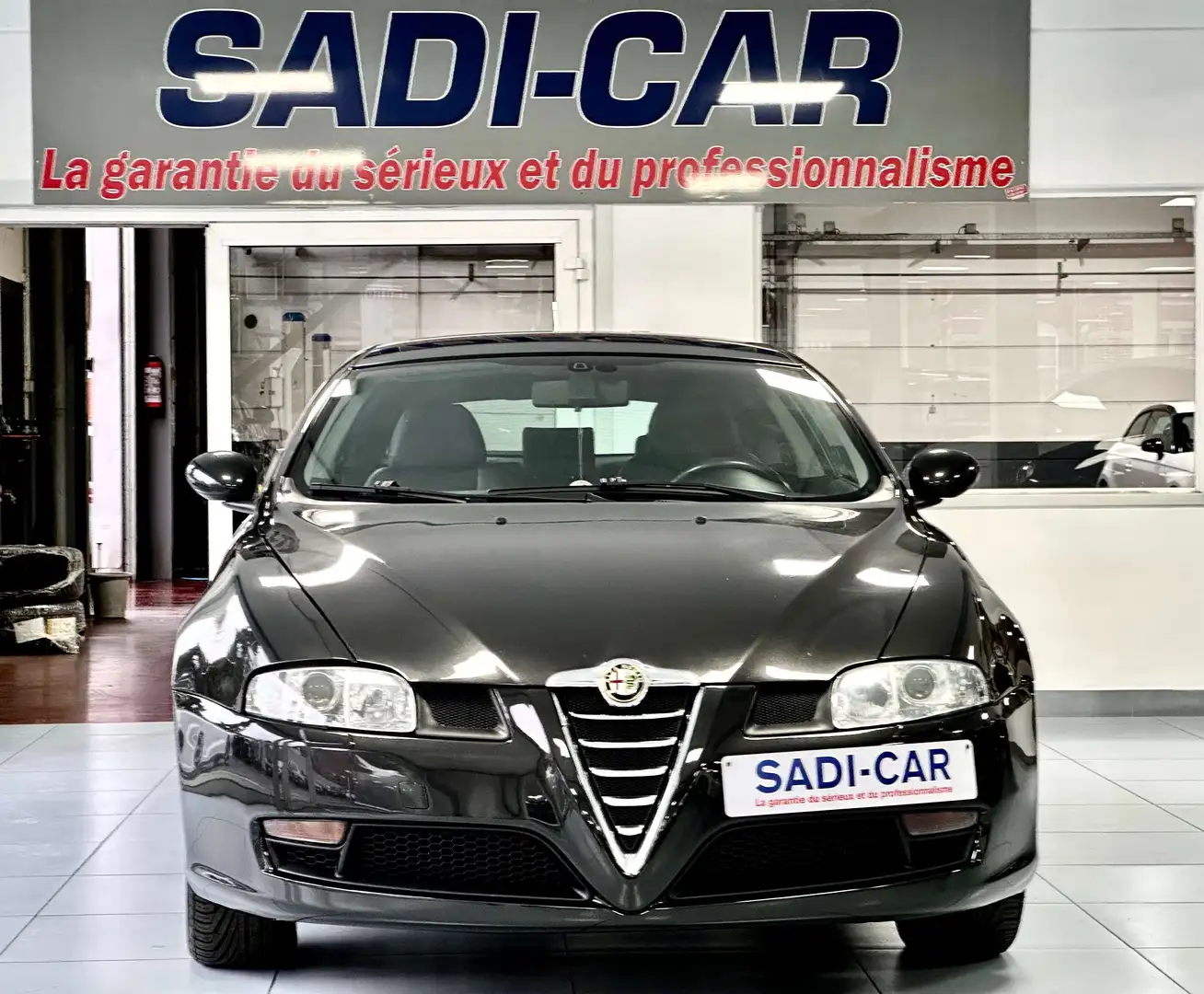 Alfa Romeo GT Coupé - 1.9 JTD 150cv Distinctive - CUIR + BOSE Grijs - 2