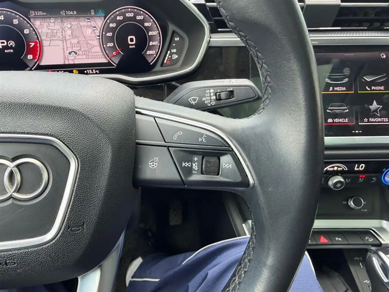 Audi Q3 снимка Audi Q3