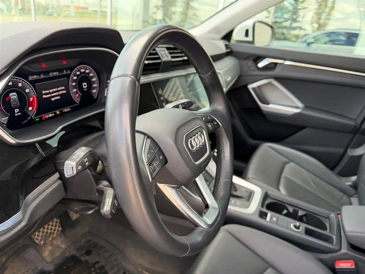 Audi Q3 снимка Audi Q3