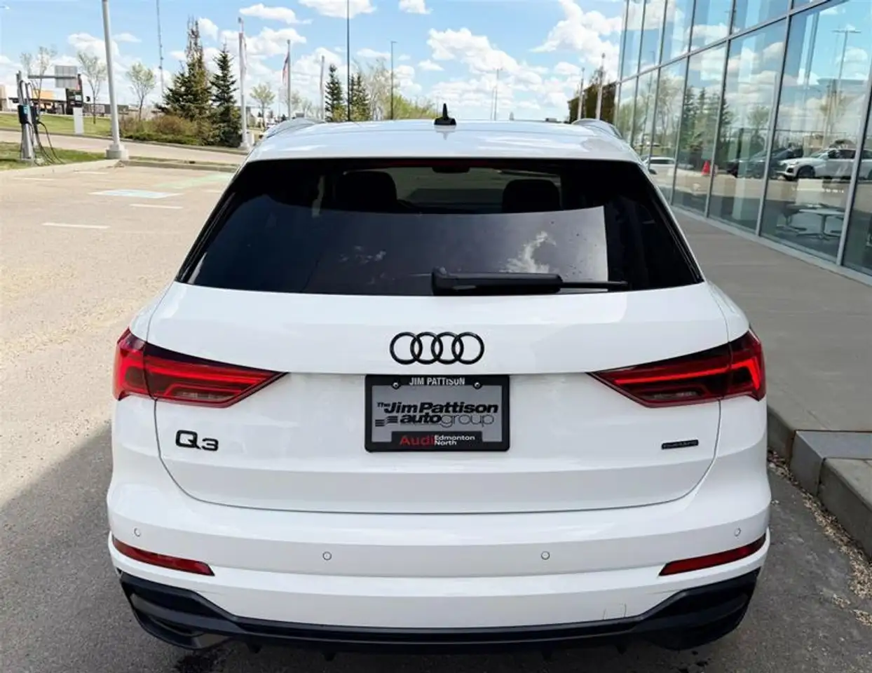 Audi Q3 снимка Audi Q3