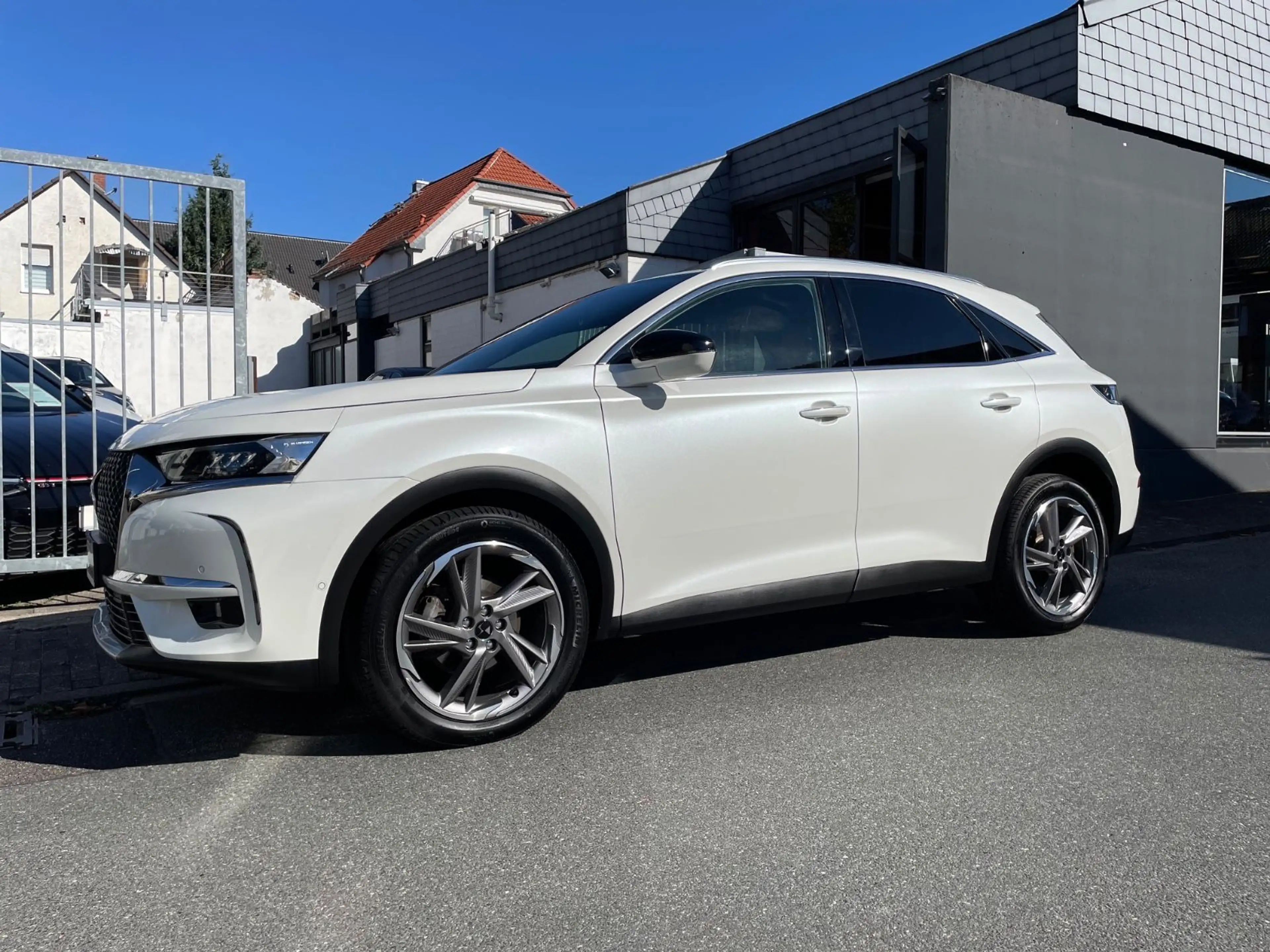 DS Automobiles DS 7 Crossback DS 7 Crossback Bastille +